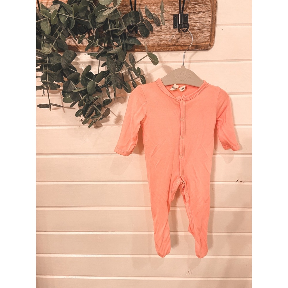 Kyte peach button up footie